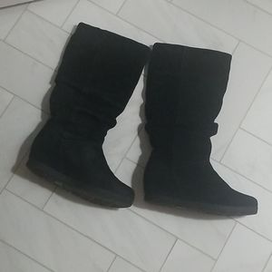Suede snow boots with wedge- cougar array